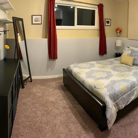 Newly Renovated Basement Suite! Lethbridge Eksteriør bilde